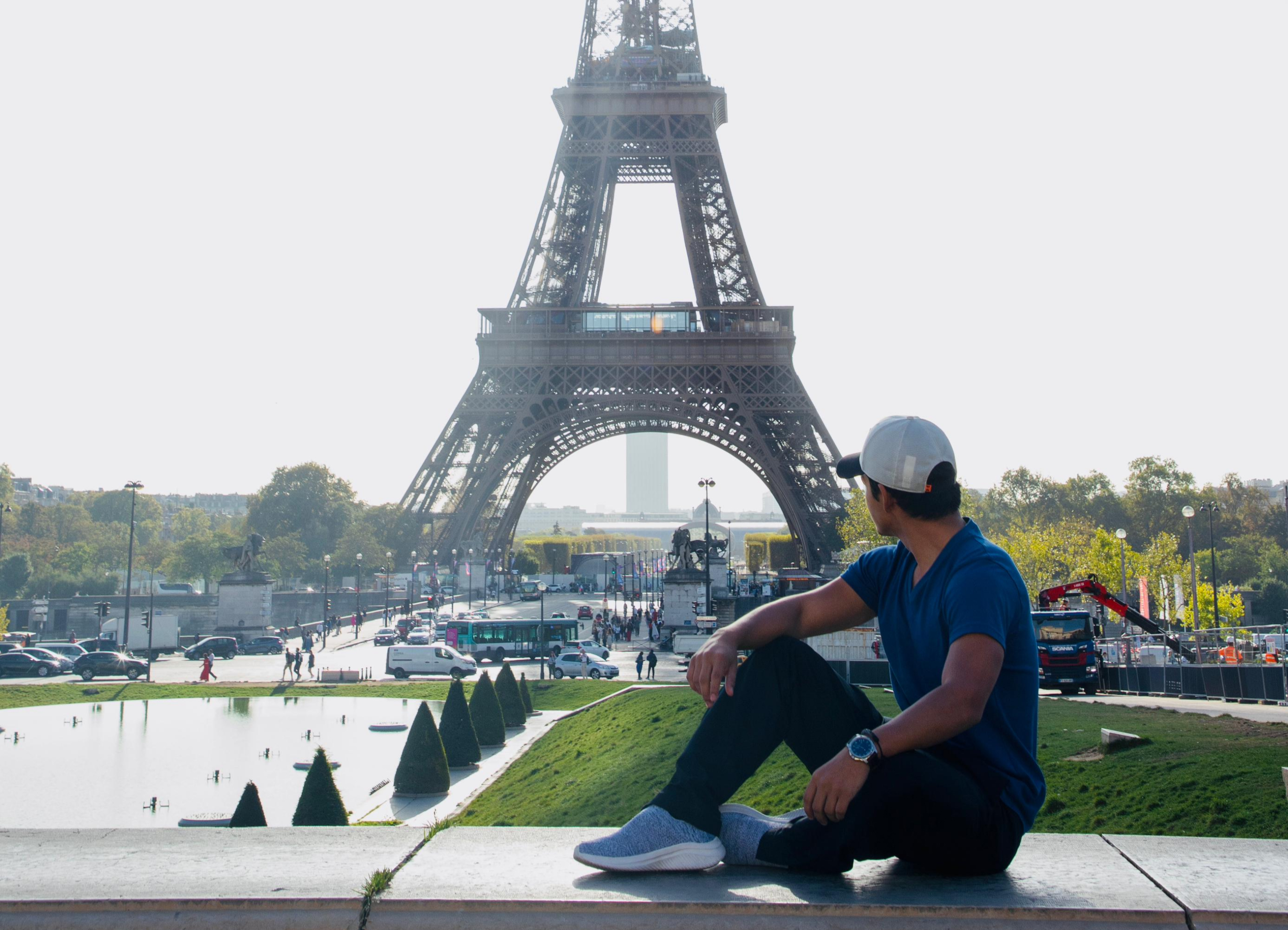 Background - Richard Narvaez profile